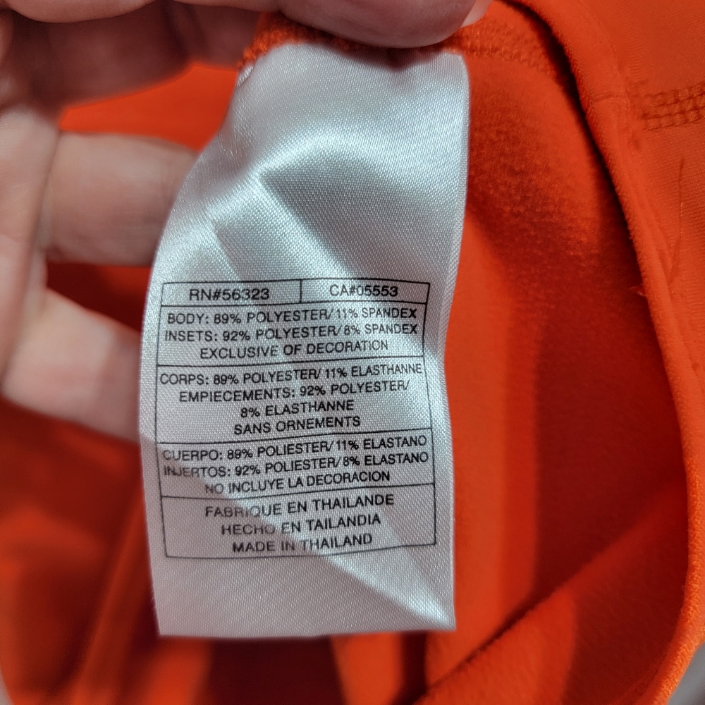 Nike Fit Dry Men's Orange 1/2 Zip Pull Over Size Large Long Sleeve Zip Pocket. - Picture 6 of 9